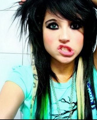 emo-girl-hairstyles-0023.jpg